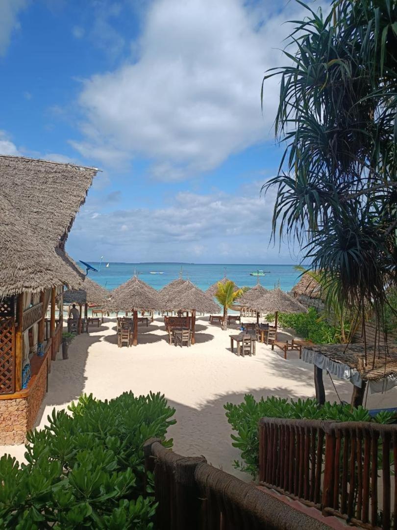 Pazuri Kendwa Hotell
